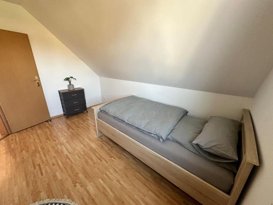 Sonniges & Ruhiges Apartment Mit Balkon Nahe Berlin زيوثين المظهر الخارجي الصورة
